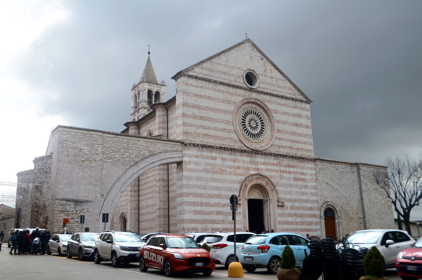 Assisi - bazilika Santa Chiara