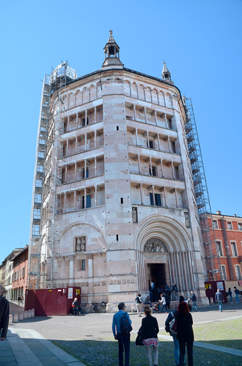 Parma - baptistérium svatého Jana Křtitele