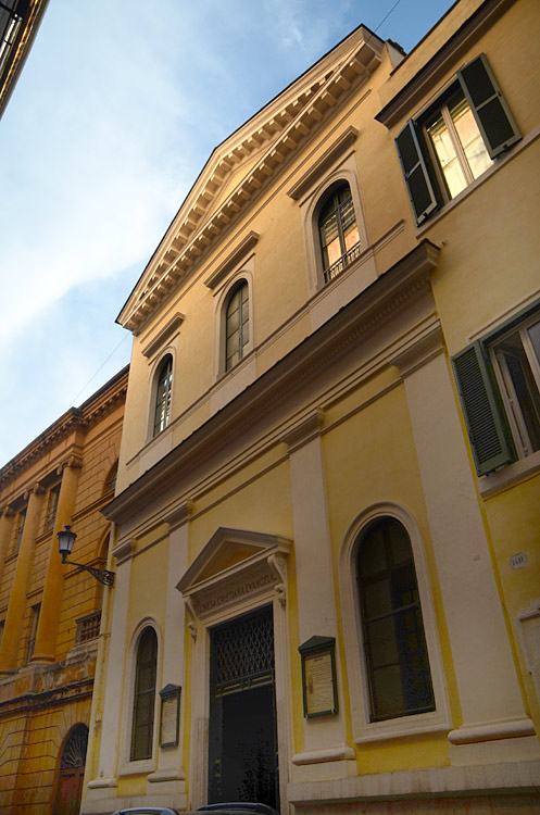 Řím - Chiesa evangelica battista di via del Teatro Valle