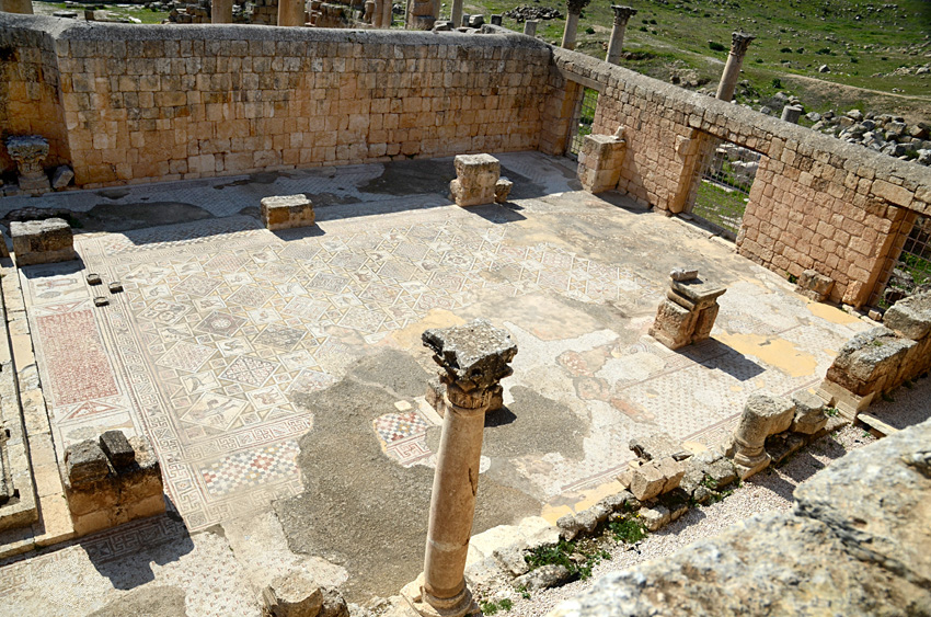 Jerash - kostel svatého Kosmy a Damiána