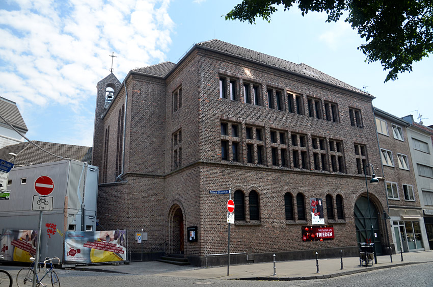 Cáchy - Franziskanerinnenkloster