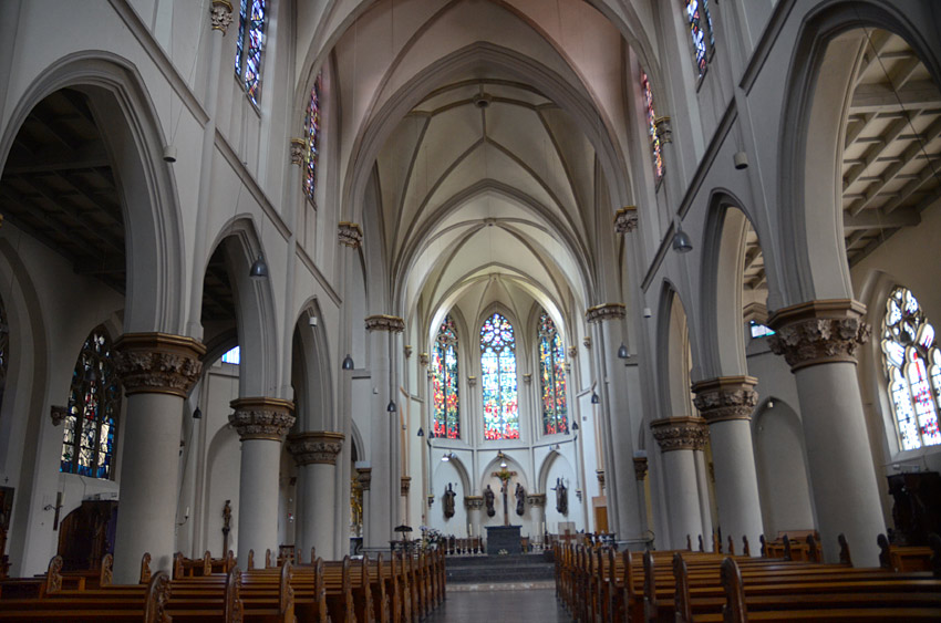 Cáchy - Heilig-Kreuz-Kirche