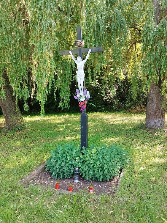 Kříž v Doupovské ulici