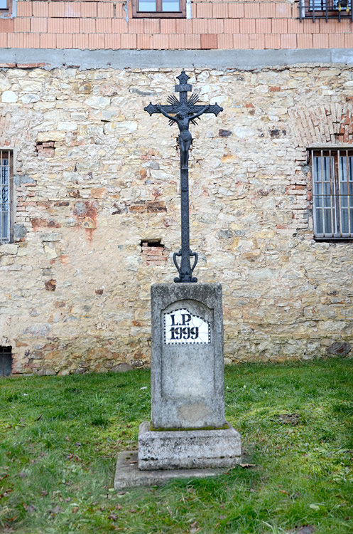 Kříž - Zličín, Hrozenkovská