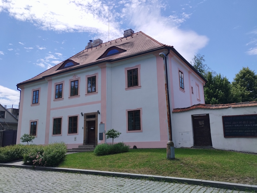 Kyje - Fara
