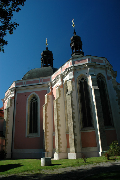 Kostel Nanebevzet Panny Marie a Karla Velikho