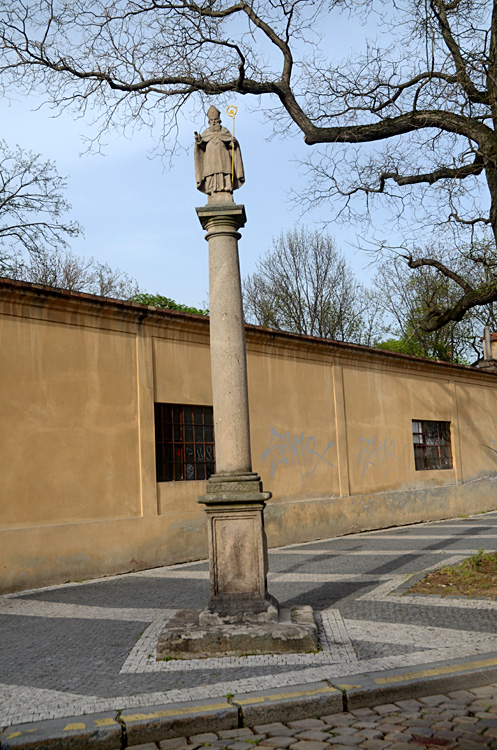 Sloup se sochou svatého Vojtěcha