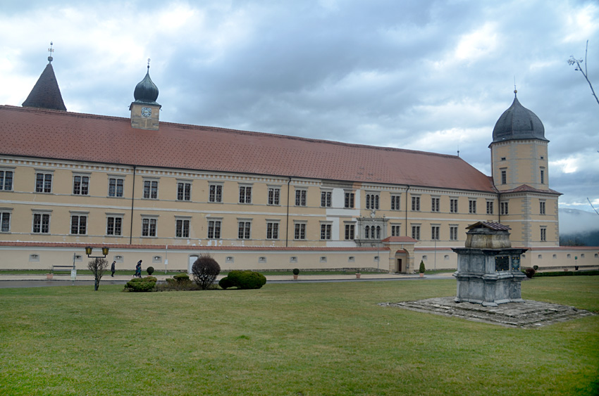 Sekavský klášter