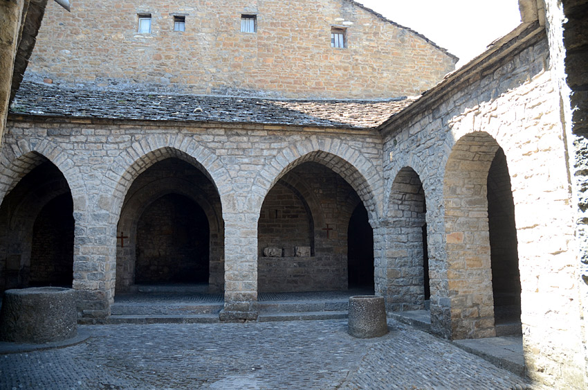 Aínsa - Iglesia de Santa María
