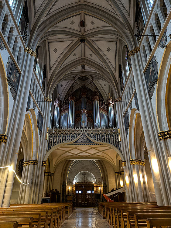 Fribourg - katedrála svatého Mikuláše