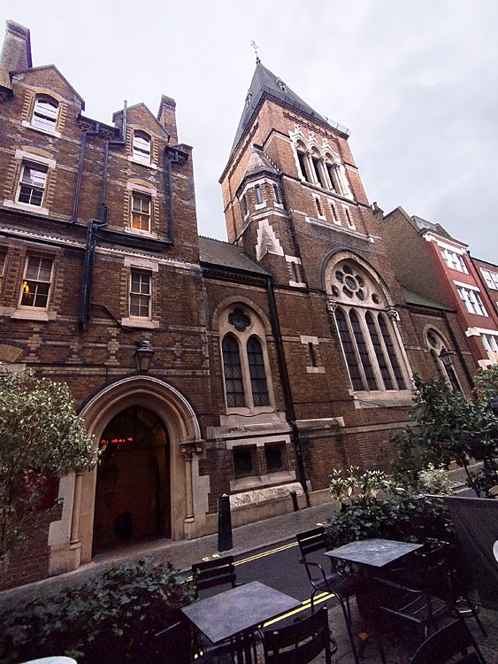 Londýn - Corpus Christi Catholic Church