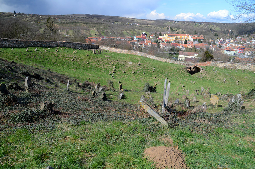 Doln Kounice - idovsk hbitov