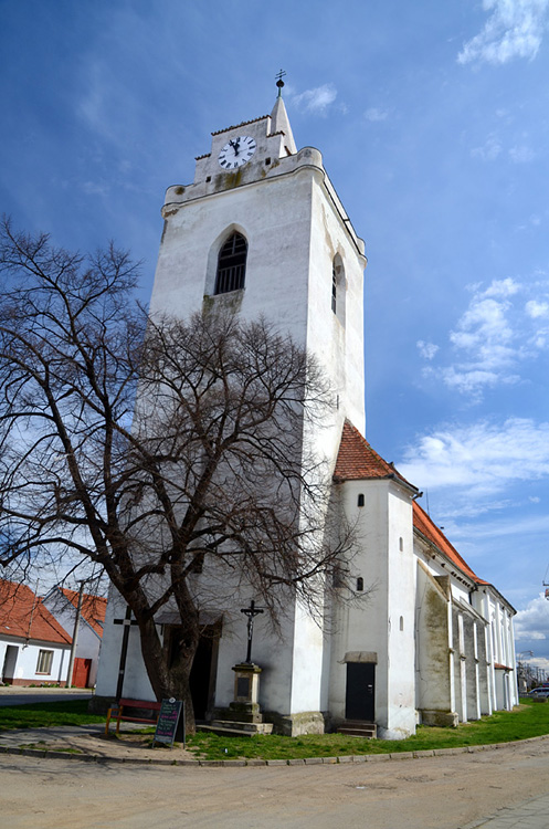 Doln Vstonice - kostel sv. Michaela archandla