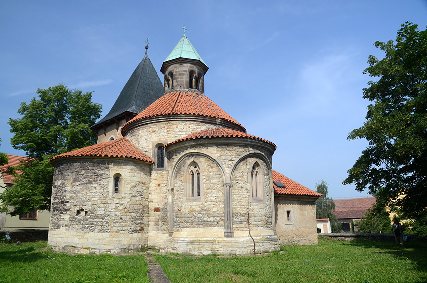 Holubice - kostel Narozen Panny Marie