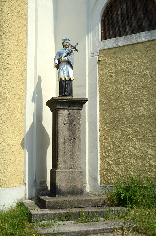 Dlouhý Most - kostel svatého Vavřince
