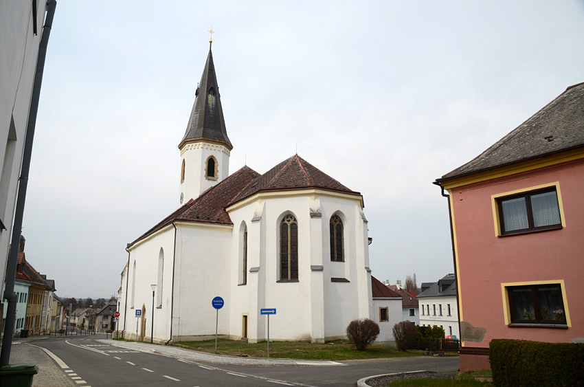 Osečná - kostel svatého Víta