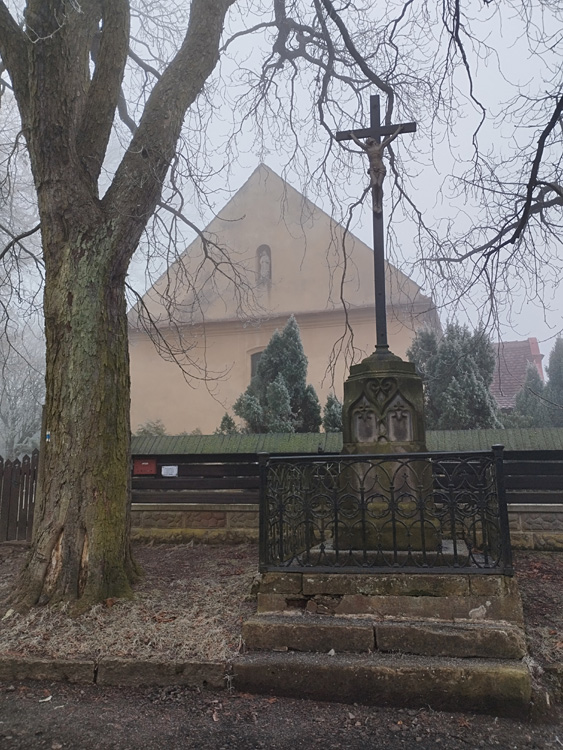 Vlastibořice - kříž