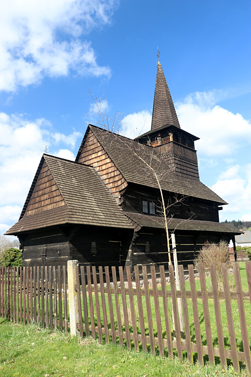 Dobříkov - kostel Všech svatých