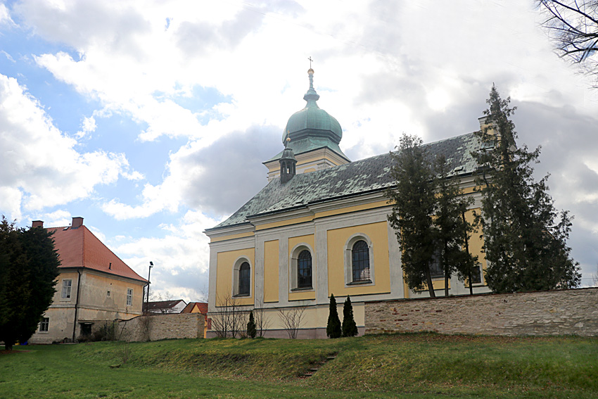Holice - kostel svatého Martina