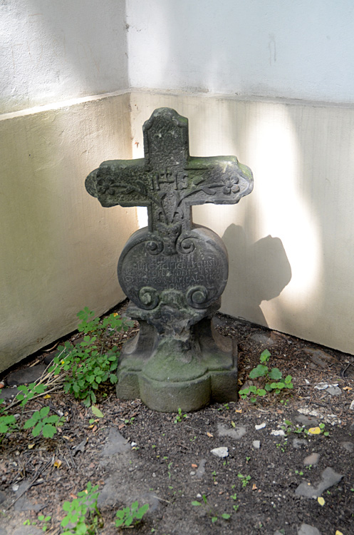 Bílina - smírčí kříž
