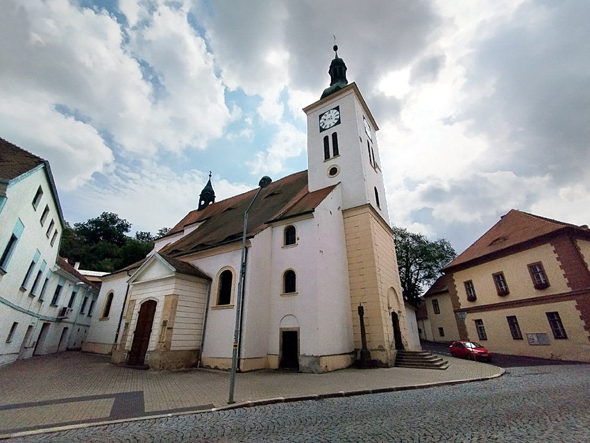 Bílina - kostel svatého Petra a Pavla