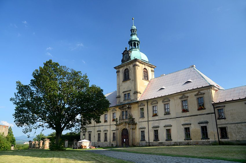 Osek - cisterciácký klášter Osek