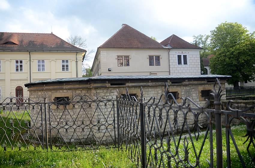 Teplice - pozůstatky románské baziliky