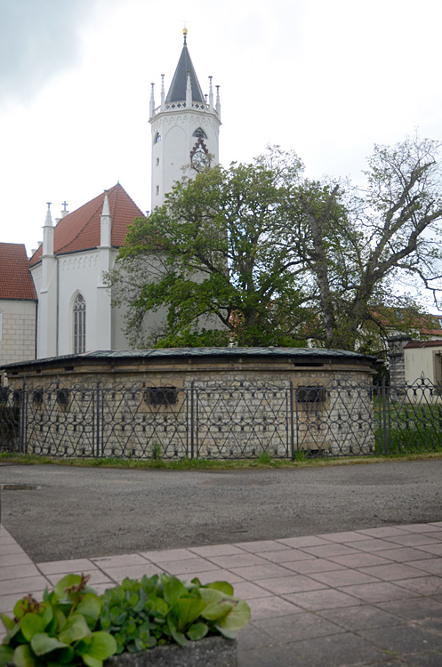 Teplice - pozůstatky románské baziliky