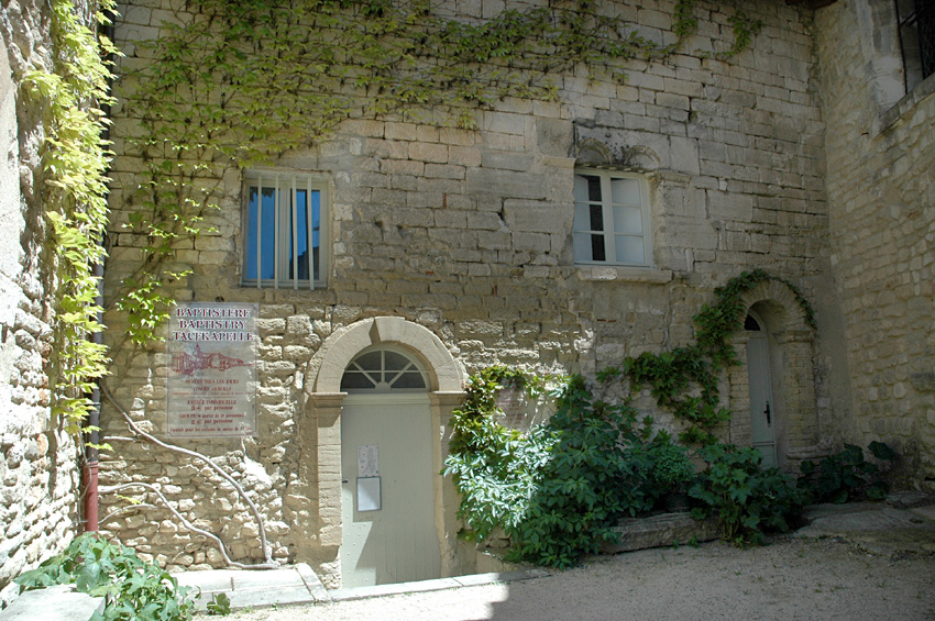 Venasque - baptistérium