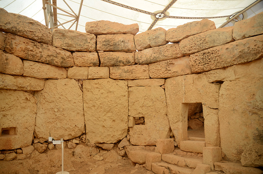 Mnajdra