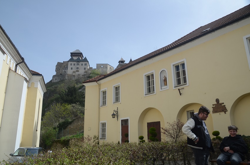 Trenčín - farský kostol Narodenia Panny Márie