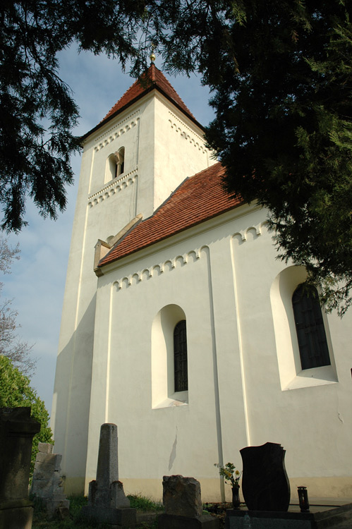Krte - kostel svatho Jana a Pavla